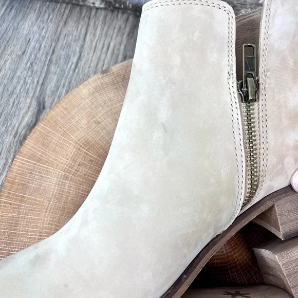 NWOB Splendid | Hamptyn Tan Distress Nubuck Leather Ankle Boots Size 8M - Picture 16 of 16